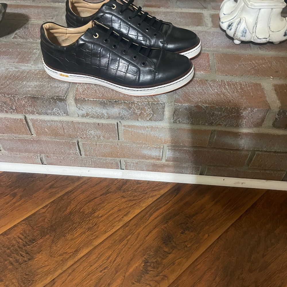 Vibram Black Leather Men's Sneakers